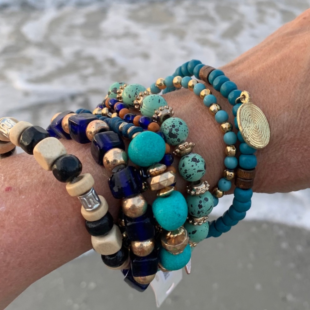 Mixed bead layered bracelet